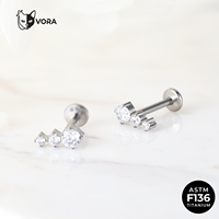 Labret pour enfant en titane G23 ASTM F136, avec grappe de 3 pierres CZ graduées, fileté intérieurement, plaqué or 18 carats, pour cartilage d'oreille