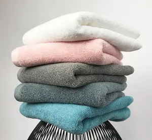 批发定制600gsm柔软吸水白色粉色灰色100% 纯棉浴巾天然超吸水浴巾套装