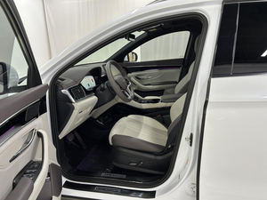 BYD Song Plus DMi Híbrido Enchufable SUV Usado Oficial, Volante a la Izquierda, 5 Plazas, Buen Estado, Coche Usado Barato de China - Product Image 2