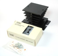 Crydom SSR Solid State Relay, D2402, 2.5A 240VAC, Paket, Heatsink, Perangkat Keras