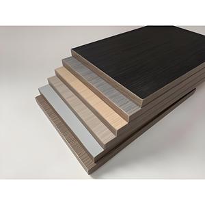 Ligne d'extrusion bivis co-rotatifs coniques à haut rendement 180-250 kg/<span class=keywords><strong>h</strong></span> pour <span class=keywords><strong>profil</strong></span>és et plaques en <span class=keywords><strong>PVC</strong></span>/WPC pour cuisine - Product Image 6
