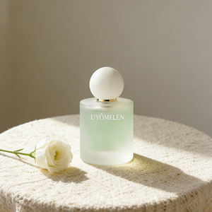 Perfume de Alta Calidad con Fórmula Limpia, Aroma Amaderado, Jazmín y Limón de Larga Duración para Hombre - Product Image 2