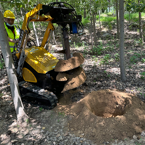 रबर टेलीस्कोपिक ट्रैक चेसिस गैसोलीन ड्रिलिंग मशीन स्किड स्टीड लोडर के लिए उपयुक्त है - Product Image 6
