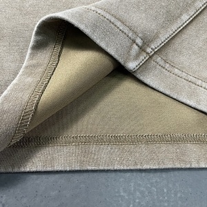 T-shirt di Alta Qualità all'Ingrosso, 305gsm, con Design Patchwork a Fiocchi di Neve e <span class=keywords><strong>Look</strong></span> Vintage Effetto Usurato - Product Image 4