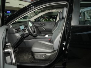 Nuova Auto 2026 Toyota RAV4 2.0L 4WD Edizione Lusso Benzina/Petrolio SUV DTV Dynamic Torque Vectoring Jiben Auto - Product Image 5