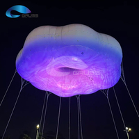 Structure gonflable intelligente en forme de nuage de 16 m – Installation de nuage flottant haut de gamme, monument emblématique pour les lieux commerciaux et publics