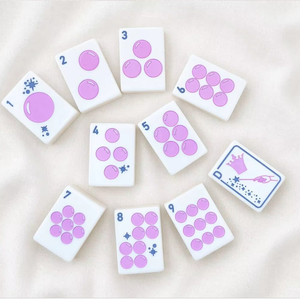 Jeu de Mahjong américain sur <span class=keywords><strong>le</strong></span> thème du <span class=keywords><strong>Magicien</strong></span> <span class=keywords><strong>d</strong></span>'<span class=keywords><strong>Oz</strong></span>, tuiles en acrylique jaune vif avec des motifs de pantoufles de Rubis et de lion - Product Image 3