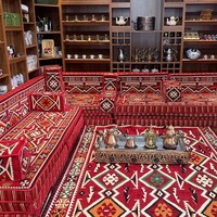 Ensemble de canapés et coussins de sol de style arabe Majlis, Arabie Saoudite, Oman, Émirats arabes unis, Turquie, Moyen-Orient, design de canapé Jalsah