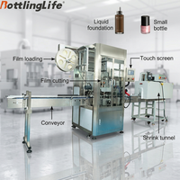 Machine d'étiquetage de manchons thermorétractables pour flacons de fond de teint liquide de différentes formes et tailles, machine à coller les manchons thermorétractables pour cosmétiques
