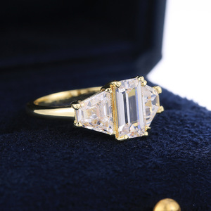 Anillo de Diamantes F478, Corte Esmeralda, Diamante Natural, Oro Amarillo, Anillo de Compromiso Clásico para Mujer - Product Image 3