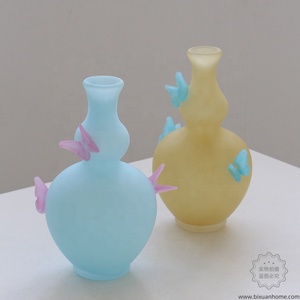 BIXUAN <span class=keywords><strong>Vase</strong></span> de table <span class=keywords><strong>double</strong></span> <span class=keywords><strong>gourde</strong></span> soufflé à la main Givré mat Pastel bleu citron papillon <span class=keywords><strong>Vase</strong></span> en verre sculptural soufflé à la bouche Appliqué - Product Image 1