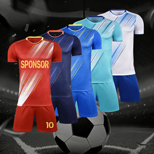 بدلة تدريب كرة قدم كلاسيكية، زي كرة قدم، طقم كرة قدم، ملابس كرة قدم بتصميم رياضي، قميص كرة قدم بتصميم قديم - Product Image 1