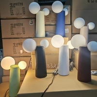 Lampe de table minimaliste moderne à rayures macaron pour chevet, décoration intérieure pour salon et chambre d'enfant