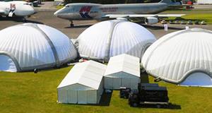 Tente <span class=keywords><strong>tunnel</strong></span> gonflable personnalisée publicité tente de camping gonflable <span class=keywords><strong>abri</strong></span> <span class=keywords><strong>pour</strong></span> annonces fête camping événements sports de plein air - Product Image 4