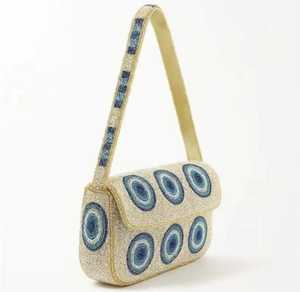 Lujoso bolso cruzado bordado con cuentas de semillas hecho a mano con correa ajustable con diseño elegante - Product Image 6