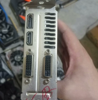 Carte graphique d'occasion GPU 950 2 Go en bon état de marche, en stock