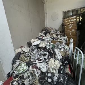 2026 New Arrival in Stock Stock Shoes Mixed Batch Wholesale Ready to Ship - Product Image 3