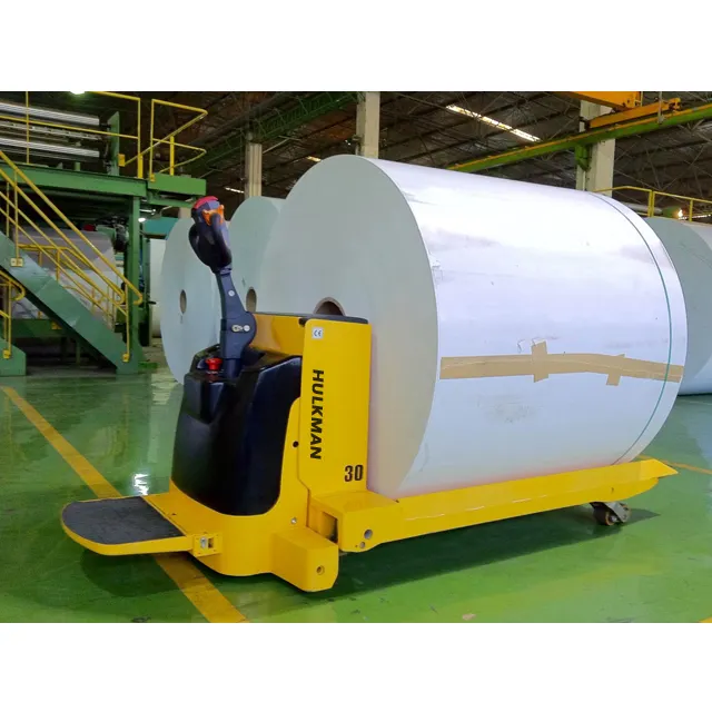 Elektronisch angetriebener 3,0 Tonnen China Papierrollen-Paletten hubwagen in den Niederlanden