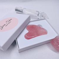 Planche de massage Gua Sha en quartz rose et jade, très vendue en 2022
