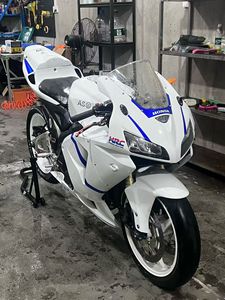 Utilizado para Zontes310R. Motocicleta Deportiva de <span class=keywords><strong>Segunda</strong></span> <span class=keywords><strong>Mano</strong></span> de Alta Calidad y Gran Potencia - Product Image 5