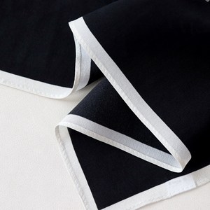 Sciarpa Nera in Seta Crepe de Chine Leggera e Trasparente per Primavera Estate, Minimalista ed <span class=keywords><strong>Elegante</strong></span> - Product Image 3