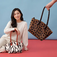 Sacs à main en cuir véritable de crin de cheval de style luxe sur mesure OEM, sacs à bandoulière en fourrure pour femmes, fabricant en gros