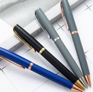 โรงงานผลิตปากกา ปากกาลูกลื่นแบบหมุน ปรับแต่งโลโก้ได้ ของขวัญส่งเสริมการขาย ปากกาโลหะทรงเพรียวบาง สีดำ สีขาว - Product Image 5