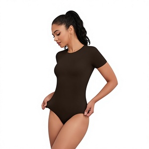 Combinaison pour femme à manches courtes, col rond, couleur unie, extensible, vêtements de sport, coupe ajustée, toutes saisons, tricot en spandex et coton - Product Image 1