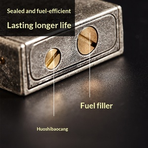 กล่องใส่บุหรี่แบบย้อนยุค ดีไซน์สร้างสรร<span class=keywords><strong>ค</strong></span>์ พร้อมไฟแช็<span class=keywords><strong>ค</strong></span>แบบล้อหมุน ใช้เชื้อเพลิงน้ำ<span class=keywords><strong>มัน</strong></span>ก๊าด รุ่น HP912 - Product Image 5