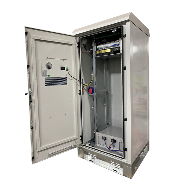 Waterproof IP55 IP65 Outdoor Control Floor Standing Cabinet Outdoor Metal 19 Inch Rack Electrical Cabinet 42U