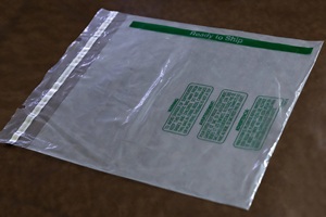 Durable High Quality New PE Vietnam mailer wicket <b>bag</b> For Shipping packaging Made from 100% PE material - Product Image 3