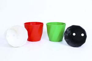 Mini pots à cactus modernes en plastique rouge, vert, blanc, noir pour une utilisation sur le bureau, en intérieur, petite taille - Product Image 5