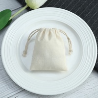 Sac pochette à bijoux en coton beige 9*12cm cordon de serrage pour ranger et transporter vos pièces de valeur