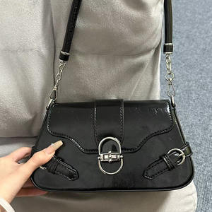 Bolso cruzado de media luna de cuero PU de moda con hebilla de correa decorativa de moda y versátil para uso diario - Product Image 1