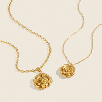 Collier pendentif rose 3D vintage pour femme en acier inoxydable plaqué or 18 carats PVD, style minimaliste, élégant, idéal pour le quotidien, cadeau de qualité supérieure