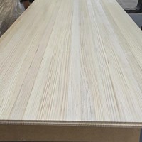 Planche de pin massif à humidité stable, planche de pin collée pour la décoration intérieure