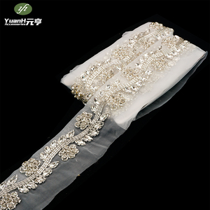 Nueva tendencia hecha a mano 3D patrón Floral <span class=keywords><strong>Crystal</strong></span> Clear Rhinestone Beaded Lace Trim para accesorios de ropa DIY - Product Image 1