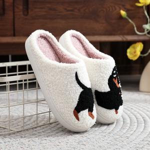 Vente chaude mignon dessin animé saucisse <span class=keywords><strong>chien</strong></span> maison pantoufles en coton en peluche pour les femmes, doux, anti-dérapant et confortable - Product Image 3