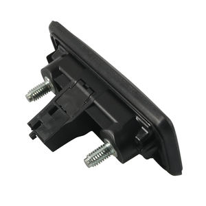 Maniglia di rilascio della serratura della porta posteriore del bagagliaio 5 j0827566e interruttore per <span class=keywords><strong>Skoda</strong></span> <span class=keywords><strong>Fabia</strong></span> 2007-2015 Roomster 2006-2010 Audi A1 VW Jetta <span class=keywords><strong>Wagon</strong></span> Golf - Product Image 5