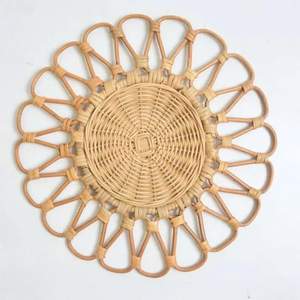 New Design Brown Rattan Bohemian Eco-Friendly <b>Placemat</b> Charger Handwoven Flower Patterned <b>Coaster</b> <b>Set</b> Wedding Table Decoration - Product Image 4