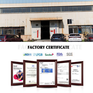 Conteneur <span class=keywords><strong>de</strong></span> stockage hermétique <span class=keywords><strong>pour</strong></span> aliments <span class=keywords><strong>pour</strong></span> animaux <span class=keywords><strong>de</strong></span> compagnie (chats et chiens) <span class=keywords><strong>de</strong></span> 30 litres avec pelle et roues - Product Image 3