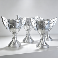 Trophée de luxe en alliage d'aluminium gravé en 3D par CNC, coupe de champion en métal avec logo personnalisé pour la cérémonie de remise des prix des ligues de jeux électroniques