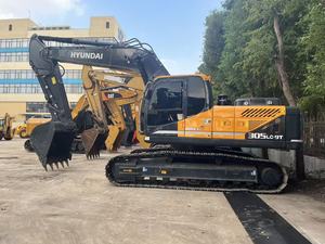 Excavadora de cadenas Hyundai 305LC-9T usada con válvula hidráulica Kawasaki, capacidad de cazo de 0.2m y peso operativo de 34 toneladas para construcción - Product Image 3