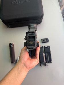 En stock <span class=keywords><strong>Ronin</strong></span> RS <span class=keywords><strong>3</strong></span> <span class=keywords><strong>Pro</strong></span> Algorithme de stabilisation RS de 3e génération Stabilisateur de caméra portable à <span class=keywords><strong>3</strong></span> axes - Product Image 6