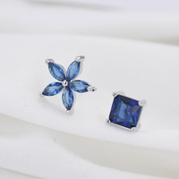 Anting-anting tusuk REETI 925 Sterling Silver dengan Zirkonia Kubik, Desain Bunga Asimetris, Perhiasan Fashion yang Menawan