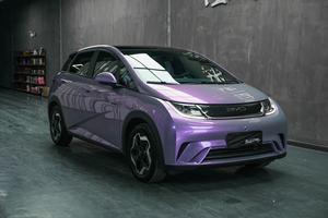 Euromaster, fabricant de film vinyle de haute qualité pour covering automobile, vinyle gris-violet, adhésif faiblement collant, covering complet de la carrosserie, installation facile - Product Image 4
