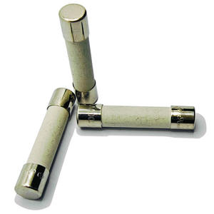 6.35X32mm 250V Fusible à tube céramique à action rapide Série <span class=keywords><strong>BMF</strong></span> Fusible à tube céramique 6.35X32mm 25A 300mA 10A 6A 250Vdc Fusible céramique - Product Image 1