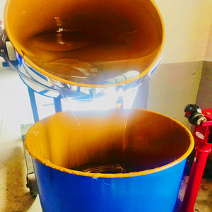 Emulsión de Silicona Amino que Confere a los Tejidos de Poliéster, Algodón, Lana y sus Mezclas una Sensación Suave, Lisa y Delicada al Tacto - Product Image 5