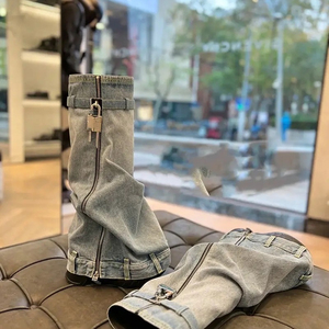 Bottes en jean à plateforme pour femme, à talon compensé, avec fermeture éclair décorative et coupe ajustée - Product Image 2