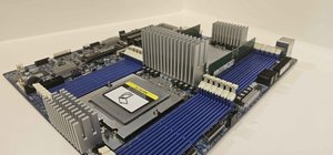 Placa Base E-ATX MZ73-LM0 MZ73-LM1 MZ73-LM2 Compatible con AMD EPYC 9005/9004, 2x10Gb/s LAN, VGA, 2xSlimSAS 8i, 4xPCIe4x16 - Product Image 4